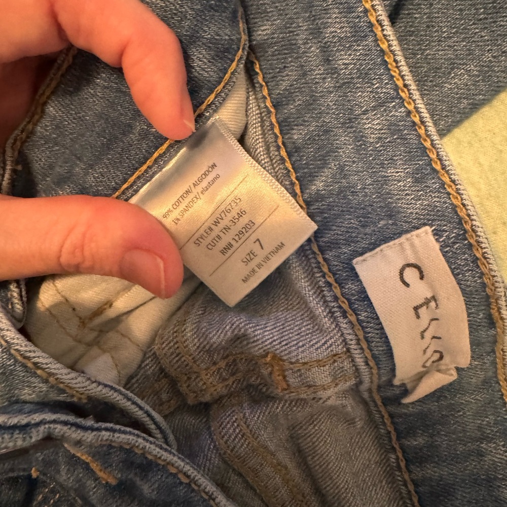 CELLO jeans like new! Size 7